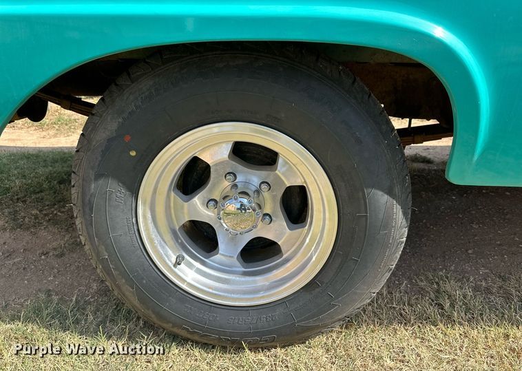 image for item DD3402 1964 Ford F100 pickup truck