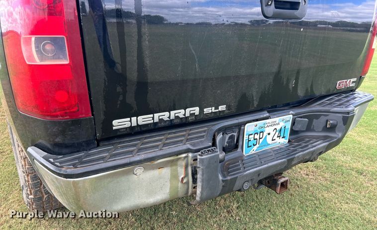 image for item DO7518 2011 Chevrolet  Silverado 1500 Crew Cab pickup truck