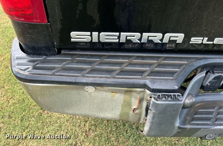 image for item DO7518 2011 Chevrolet  Silverado 1500 Crew Cab pickup truck