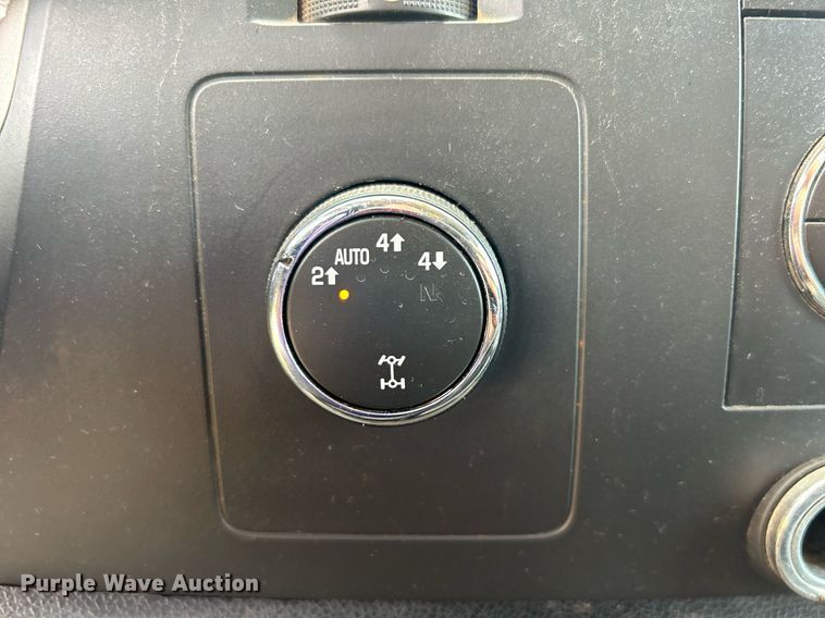 image for item DO7518 2011 Chevrolet  Silverado 1500 Crew Cab pickup truck