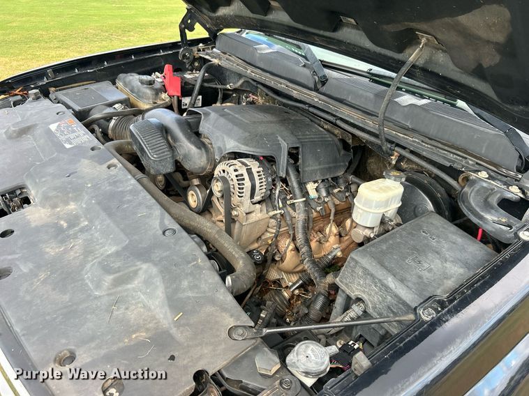 image for item DO7518 2011 Chevrolet  Silverado 1500 Crew Cab pickup truck