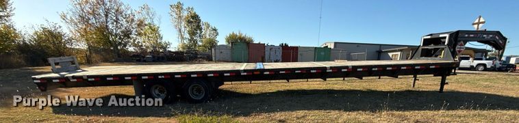 image for item DO7586 2017 PJ Trailers FD402 flatbed trailer