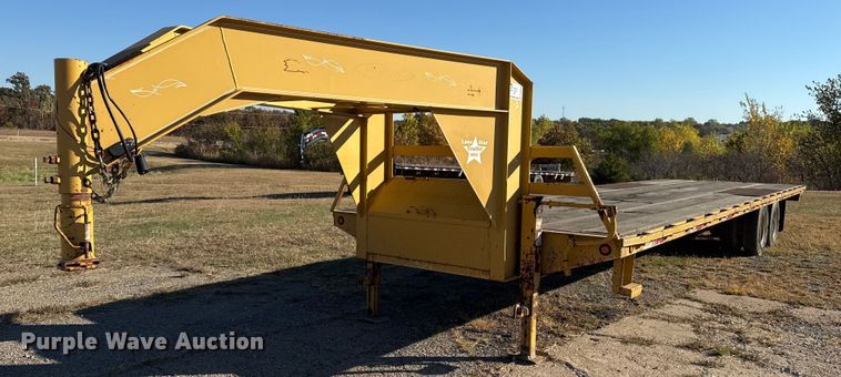 image for item DO7587 2005 Lonestar flatbed trailer