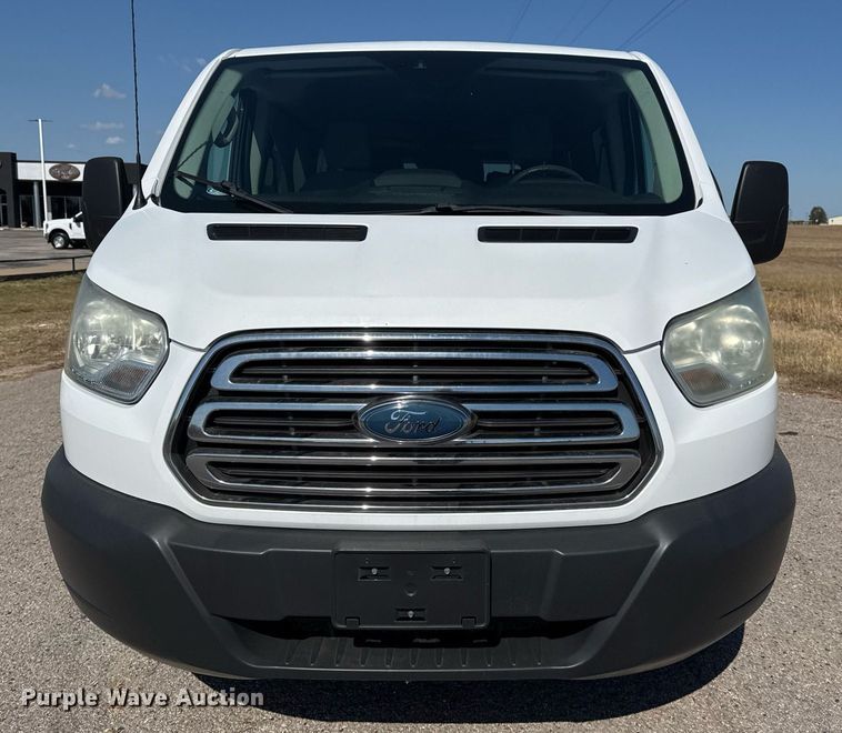 image for item DO7597 2015 Ford Transit 350 XLT van