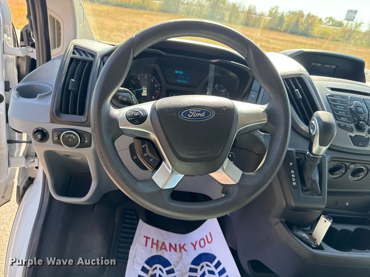 image for item DO7597 2015 Ford Transit 350 XLT van