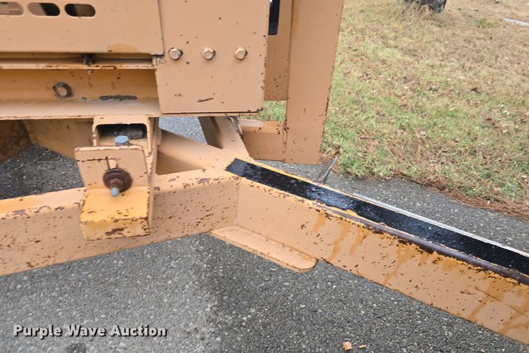 image for item DQ5275 Bandit 250 wood chipper