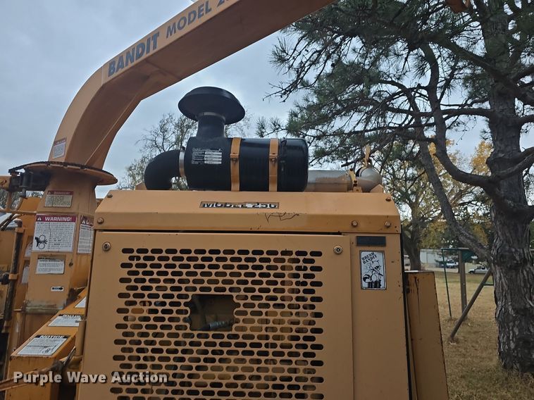 image for item DQ5275 Bandit 250 wood chipper