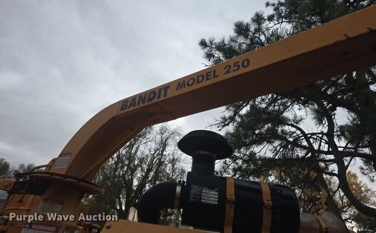 image for item DQ5275 Bandit 250 wood chipper