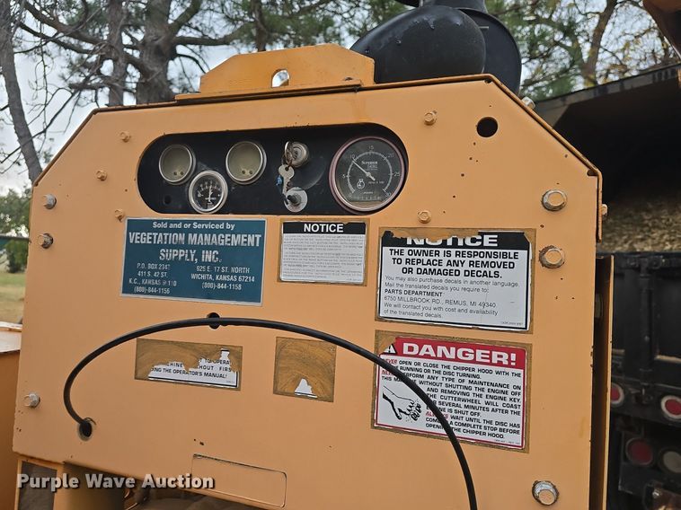 image for item DQ5275 Bandit 250 wood chipper