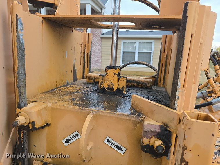 image for item DQ5275 Bandit 250 wood chipper