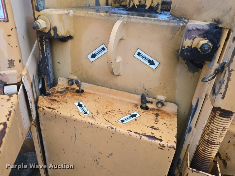 image for item DQ5275 Bandit 250 wood chipper