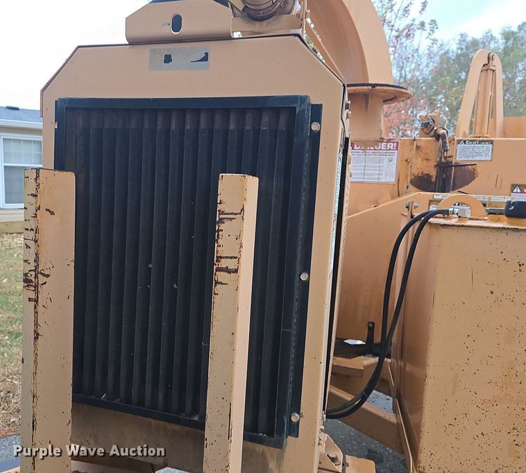 image for item DQ5275 Bandit 250 wood chipper