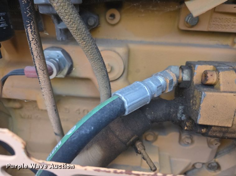 image for item DQ5275 Bandit 250 wood chipper