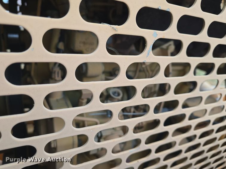 image for item DQ5275 Bandit 250 wood chipper