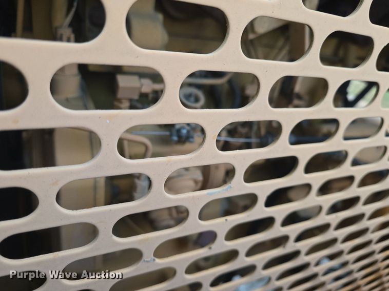 image for item DQ5275 Bandit 250 wood chipper