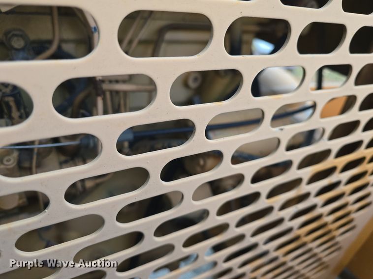 image for item DQ5275 Bandit 250 wood chipper