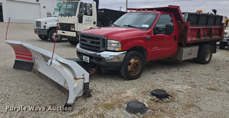 image for item DQ5288 2004 Ford F550 Super Duty XL dump truck