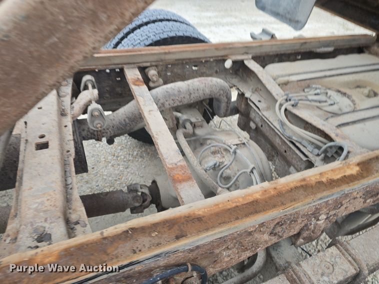 image for item DQ5288 2004 Ford F550 Super Duty XL dump truck