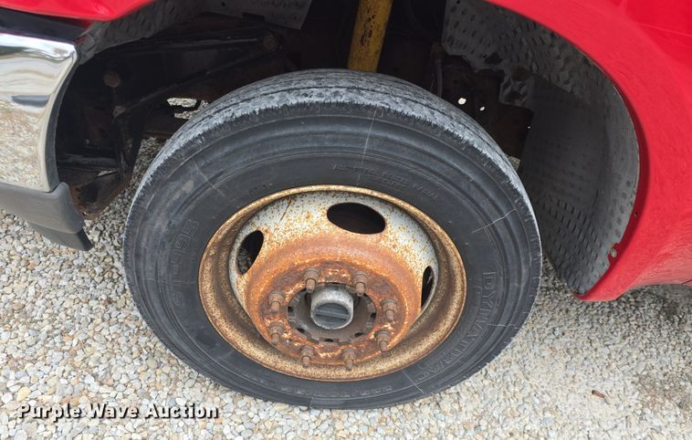 image for item DQ5288 2004 Ford F550 Super Duty XL dump truck