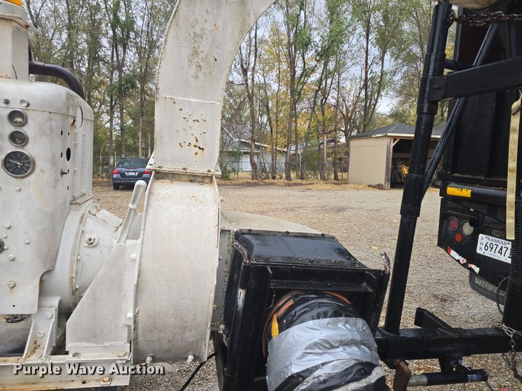 image for item DQ5289 American Road Machinery LL 1500-3T leaf vacuum