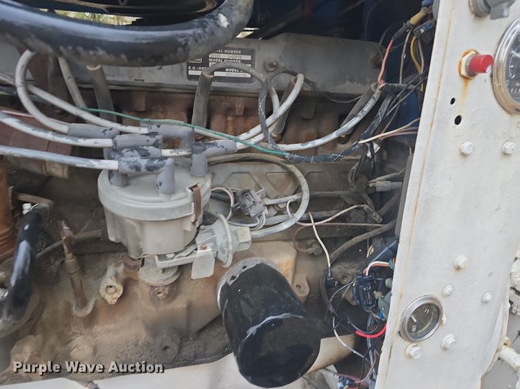 image for item DQ5289 American Road Machinery LL 1500-3T leaf vacuum