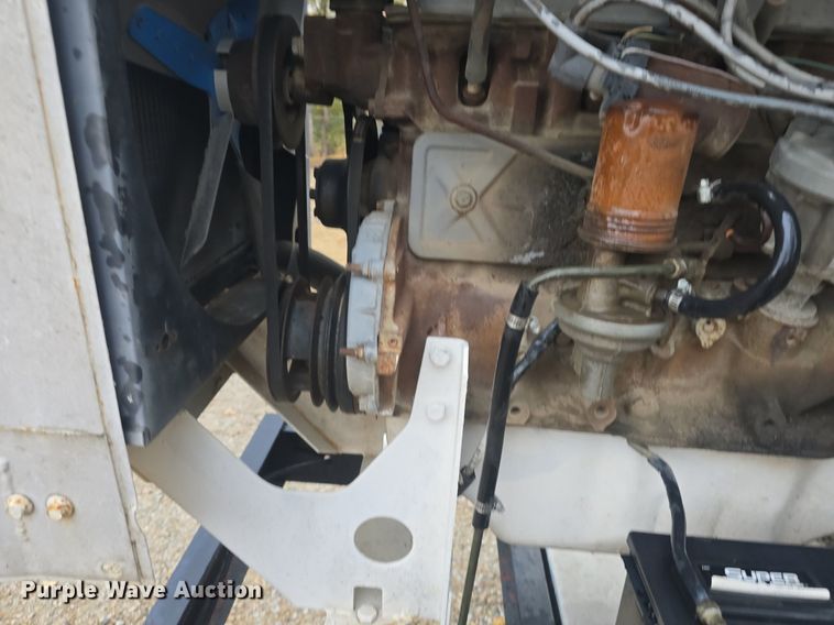 image for item DQ5289 American Road Machinery LL 1500-3T leaf vacuum