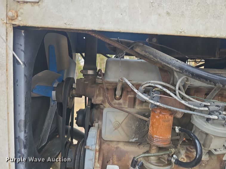 image for item DQ5289 American Road Machinery LL 1500-3T leaf vacuum