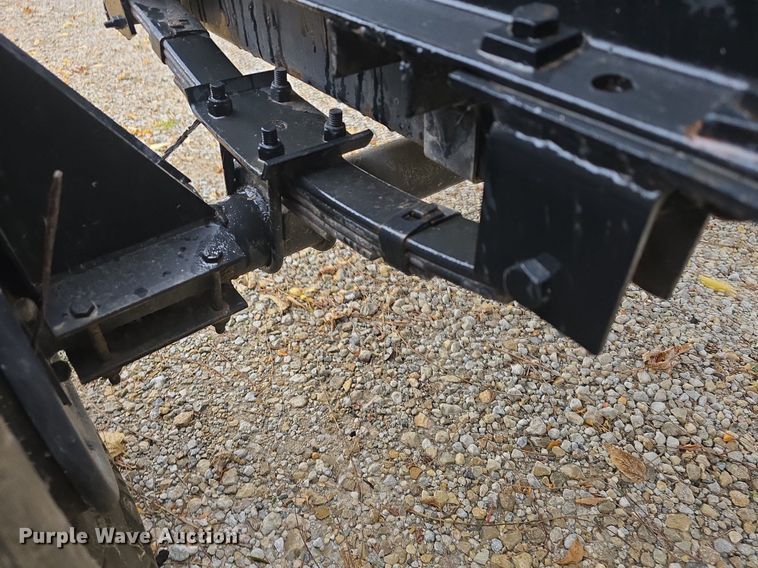 image for item DQ5289 American Road Machinery LL 1500-3T leaf vacuum