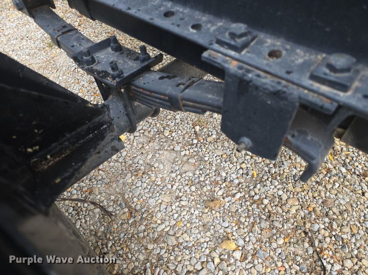 image for item DQ5289 American Road Machinery LL 1500-3T leaf vacuum