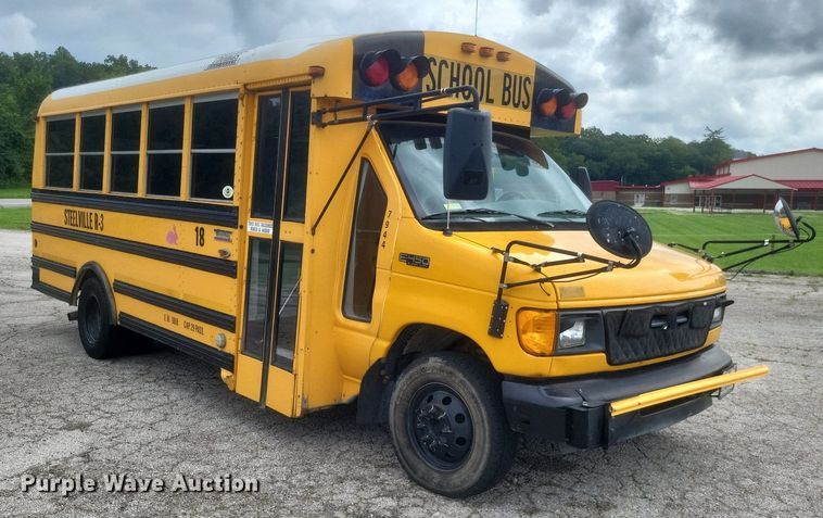 image for item DR4887 2003 Thomas E450 Super Duty  school bus
