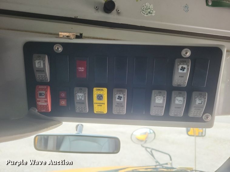 image for item DR4887 2003 Thomas E450 Super Duty  school bus