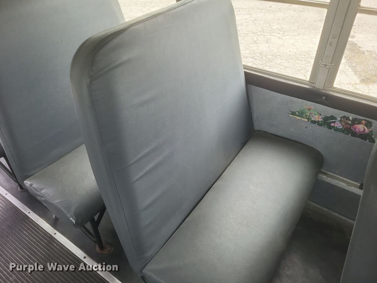 image for item DR4887 2003 Thomas E450 Super Duty  school bus