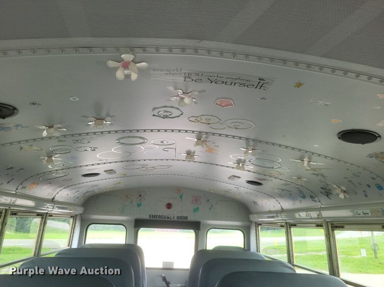 image for item DR4887 2003 Thomas E450 Super Duty  school bus