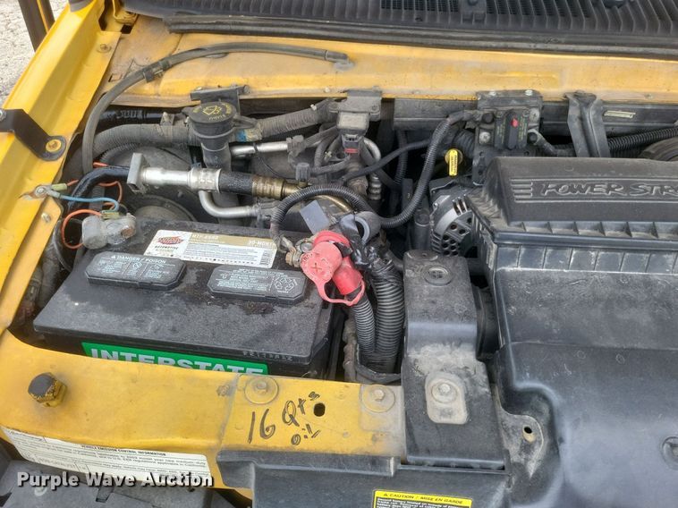 image for item DR4887 2003 Thomas E450 Super Duty  school bus