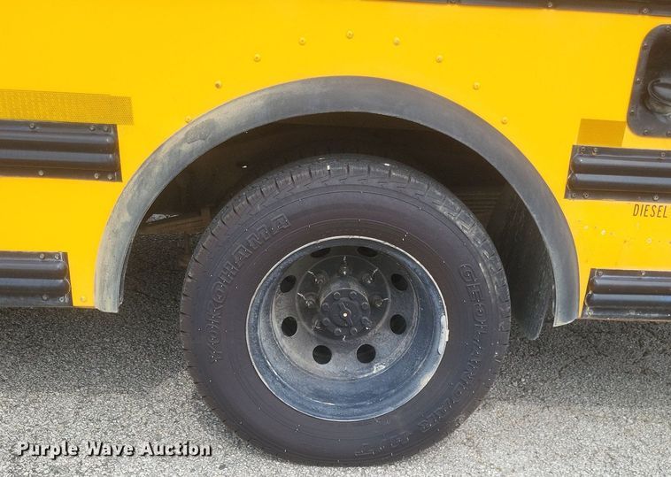 image for item DR4887 2003 Thomas E450 Super Duty  school bus