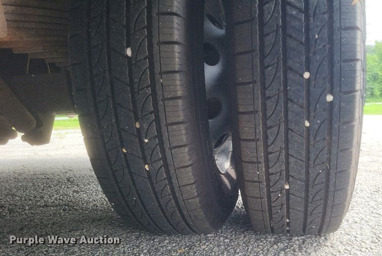 image for item DR4887 2003 Thomas E450 Super Duty  school bus