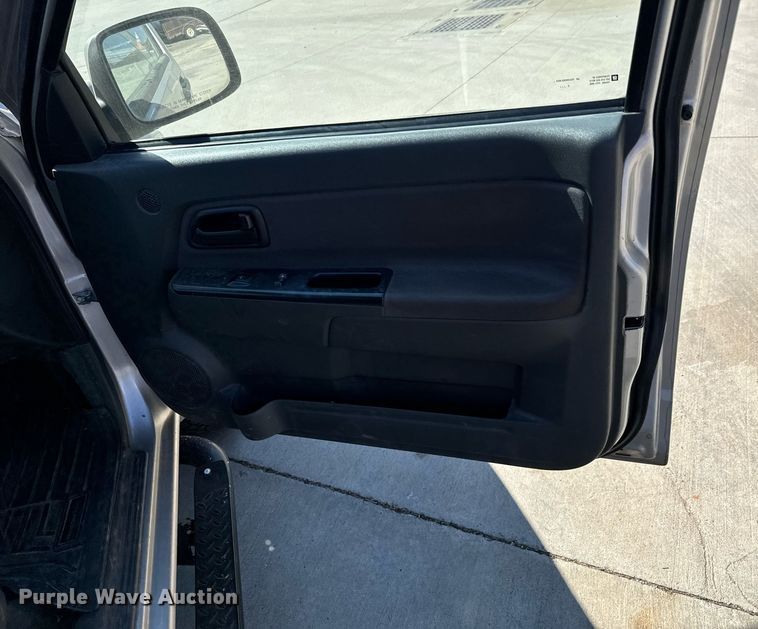 image for item DU9486 2006 GMC Canyon Crew Cab pickup truck