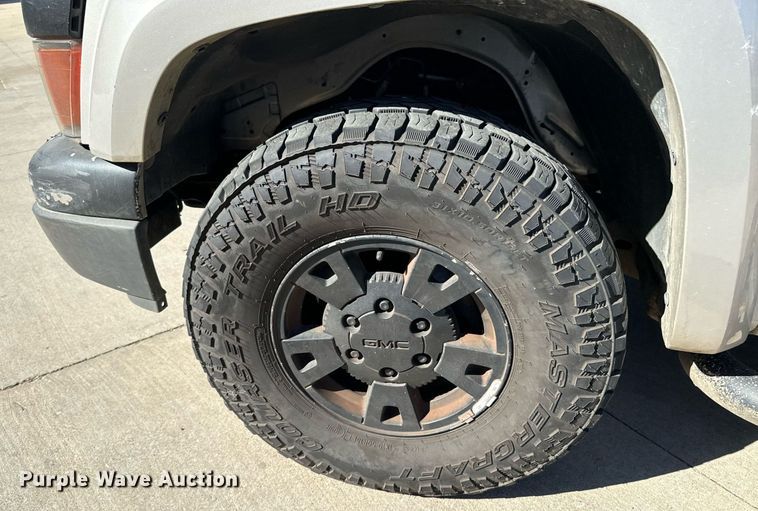 image for item DU9486 2006 GMC Canyon Crew Cab pickup truck