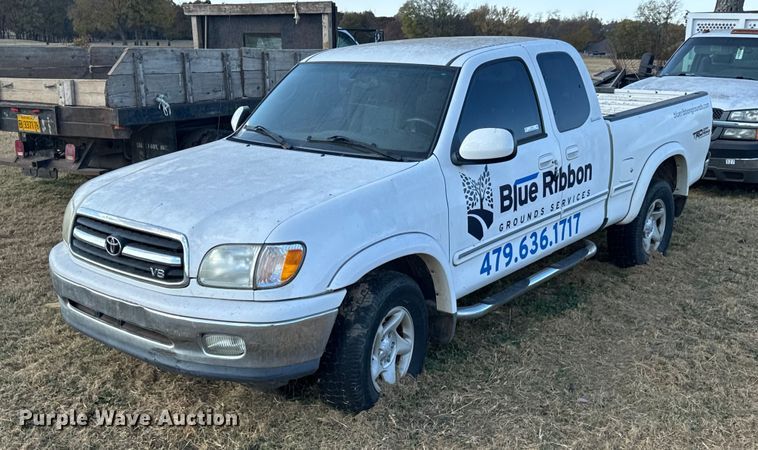 image for item DU9492 2002 Toyota Tundra Access Cab pickup truck