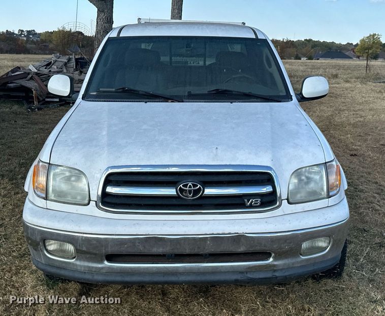 image for item DU9492 2002 Toyota Tundra Access Cab pickup truck