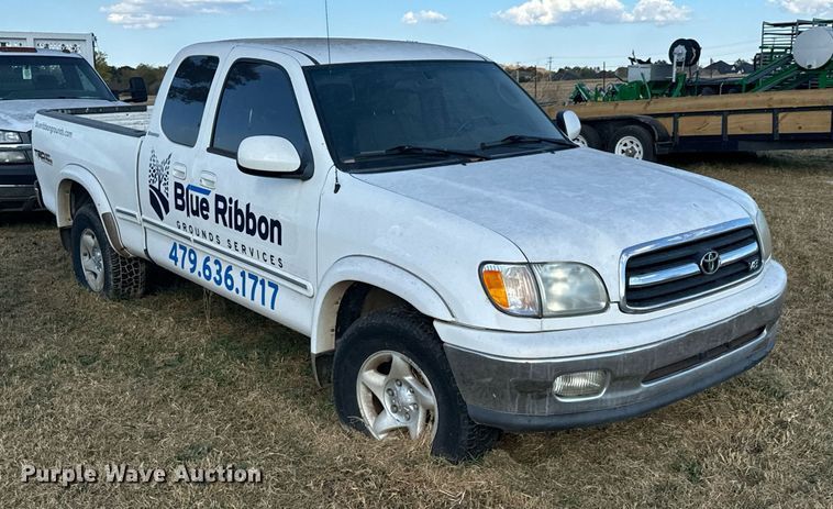 image for item DU9492 2002 Toyota Tundra Access Cab pickup truck
