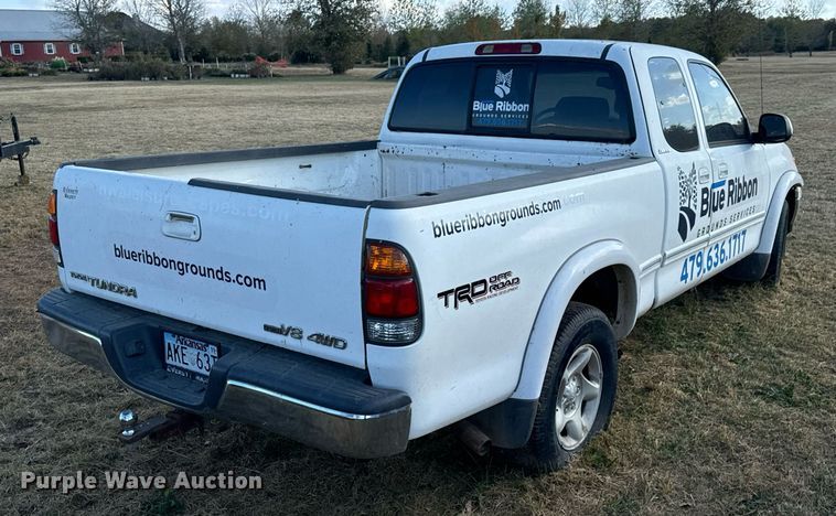 image for item DU9492 2002 Toyota Tundra Access Cab pickup truck