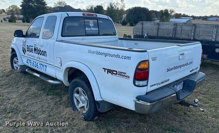 image for item DU9492 2002 Toyota Tundra Access Cab pickup truck