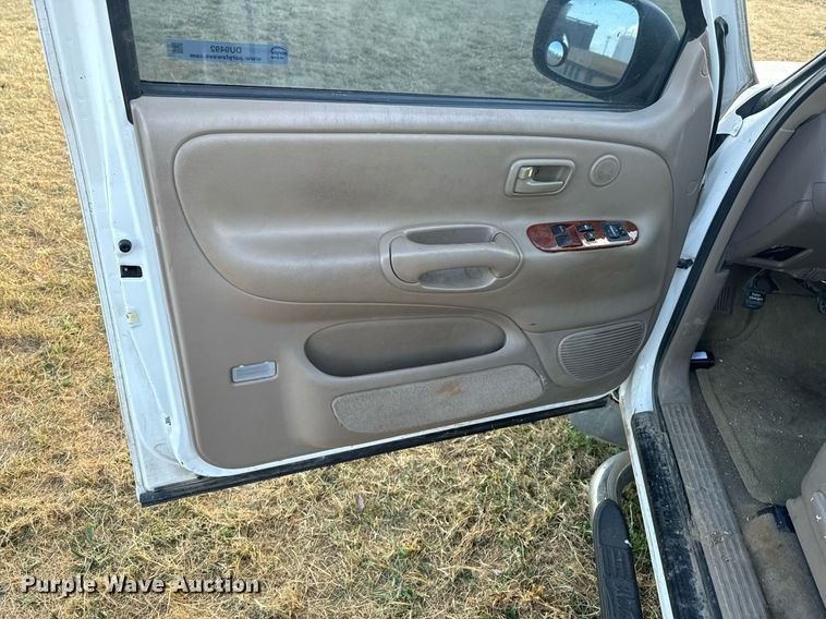 image for item DU9492 2002 Toyota Tundra Access Cab pickup truck