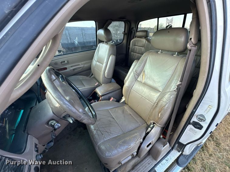 image for item DU9492 2002 Toyota Tundra Access Cab pickup truck