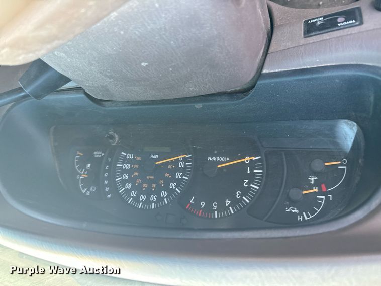 image for item DU9492 2002 Toyota Tundra Access Cab pickup truck