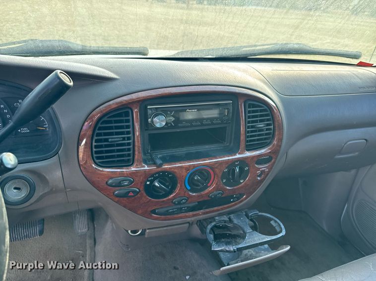 image for item DU9492 2002 Toyota Tundra Access Cab pickup truck