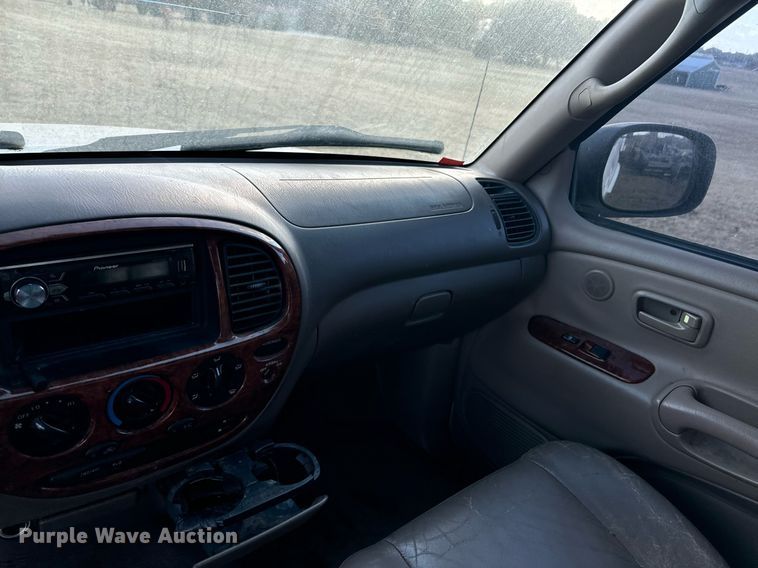 image for item DU9492 2002 Toyota Tundra Access Cab pickup truck