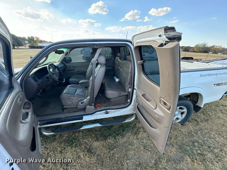 image for item DU9492 2002 Toyota Tundra Access Cab pickup truck