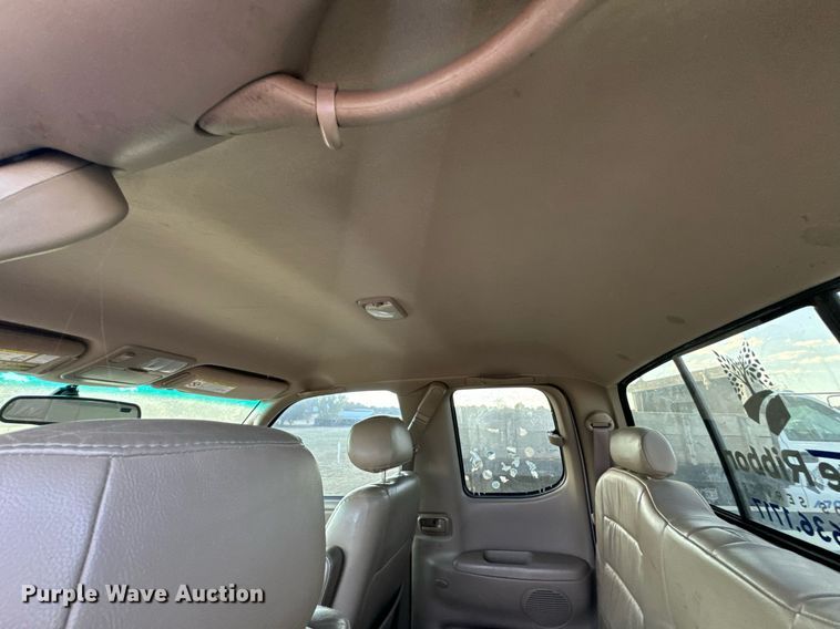 image for item DU9492 2002 Toyota Tundra Access Cab pickup truck